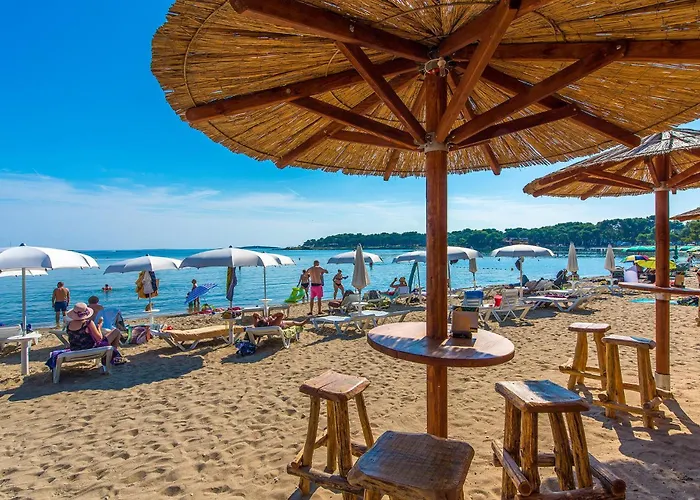 1 Bedroom In * 메덜린